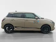 Suzuki Swift 1.2 Style Sportpack Smart Hybrid | DEMO | Sportpack | 17inch lichtmetalen velgen | All weather banden | Direct beschikbaar