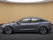 Tesla Model 3 Standard RWD Plus 60 kWh 90% SOH | 12 maanden BOVAG | Stoelverwarming | Groot scherm |