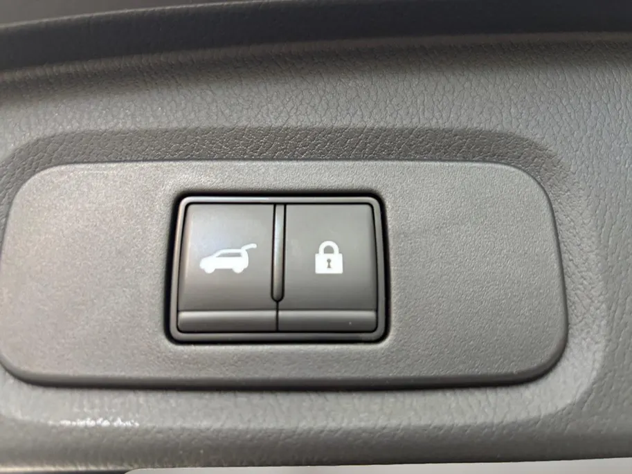 Nissan QASHQAI N-Connecta 158PK AUTOMAAT | Navigatie | Google Built-in | Adaptive Cruise Control | Climate Control | 360 camera | Parkeersensoren rondom | Lichtmetalen velgen | Panorama dak |