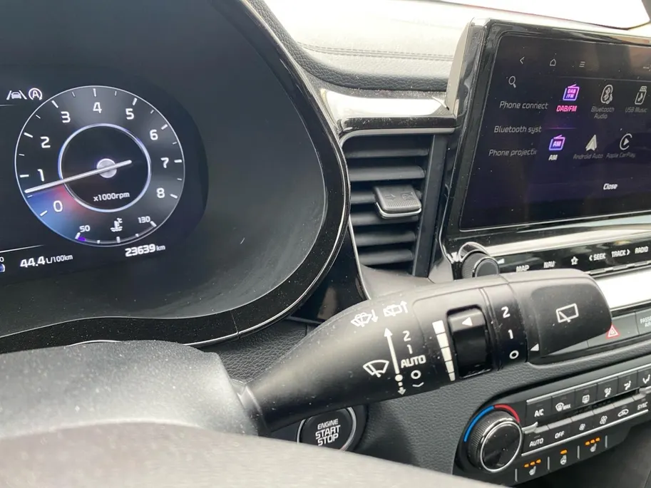 Kia Ceed Sportswagon 1.5T DynamicPlusLine | Automaat | Stoel + stuur verwarming | Navigatie | Climate control | Elektrische achterklep