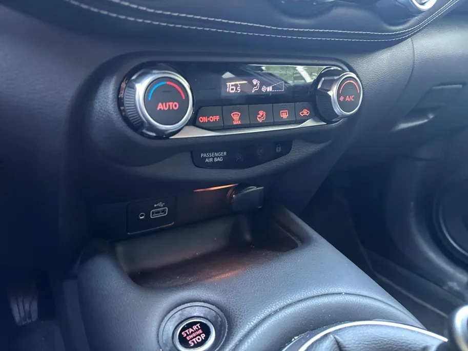 Nissan Juke 1.0 DIG-T N-Connecta | NL auto | Lane assist | Adaptive cruise control | Achteruitrijcamera | Parkeersensoren voor en achter