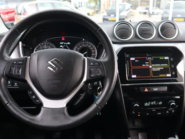 Suzuki Vitara 1.4 BoosterJet Select Hybrid Trekhaak | AdaptiveCruise | Carplay