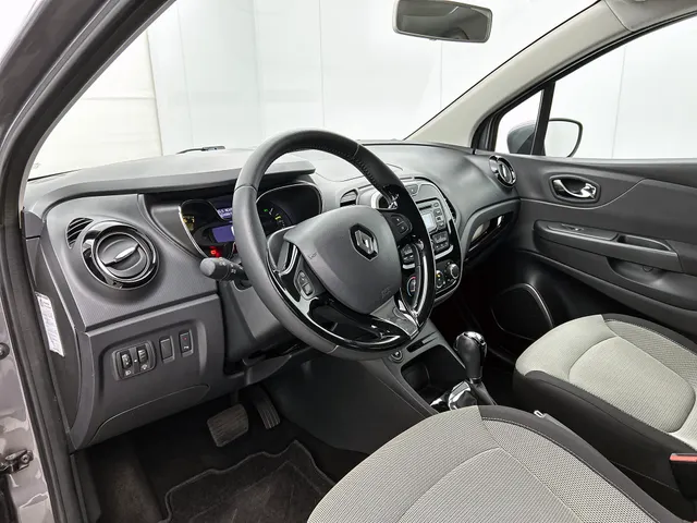 Renault Captur TCe 120PK Expression | Parkeersensoren | KEYLESS | CRUISE CONTROL |