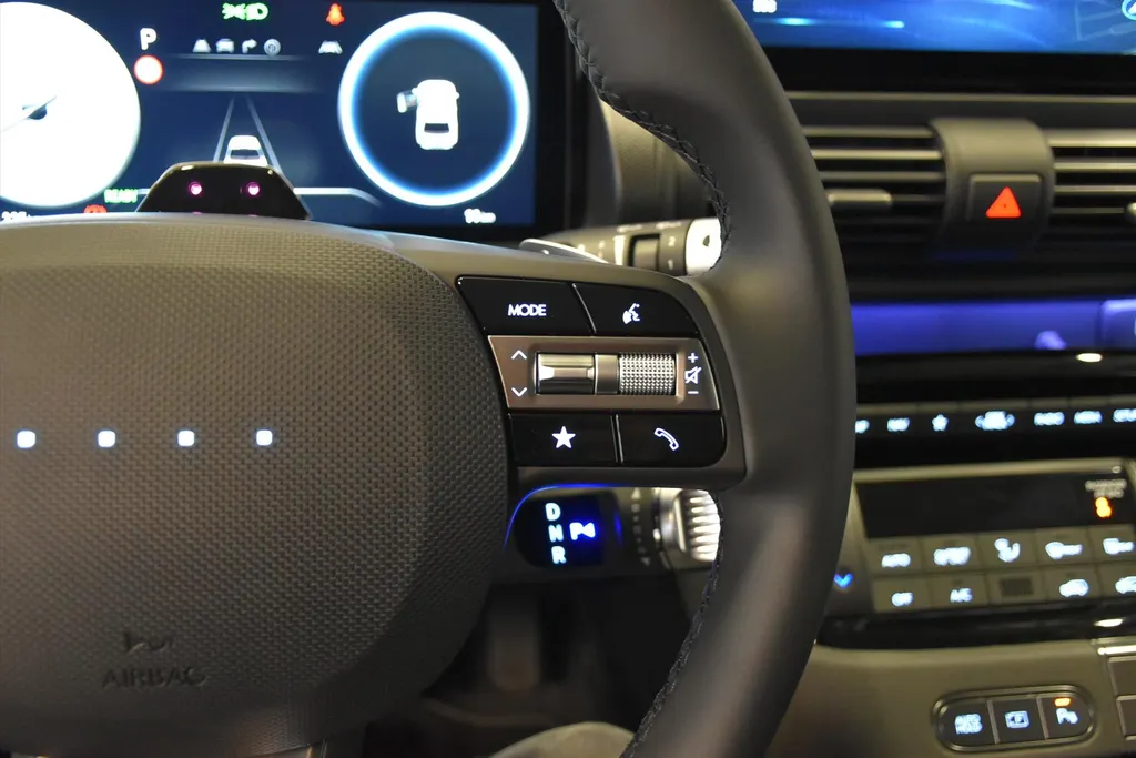 Hyundai Inster Evolve 49 kWh | Adaptieve Cruise + Climate Control I Navi + Camera