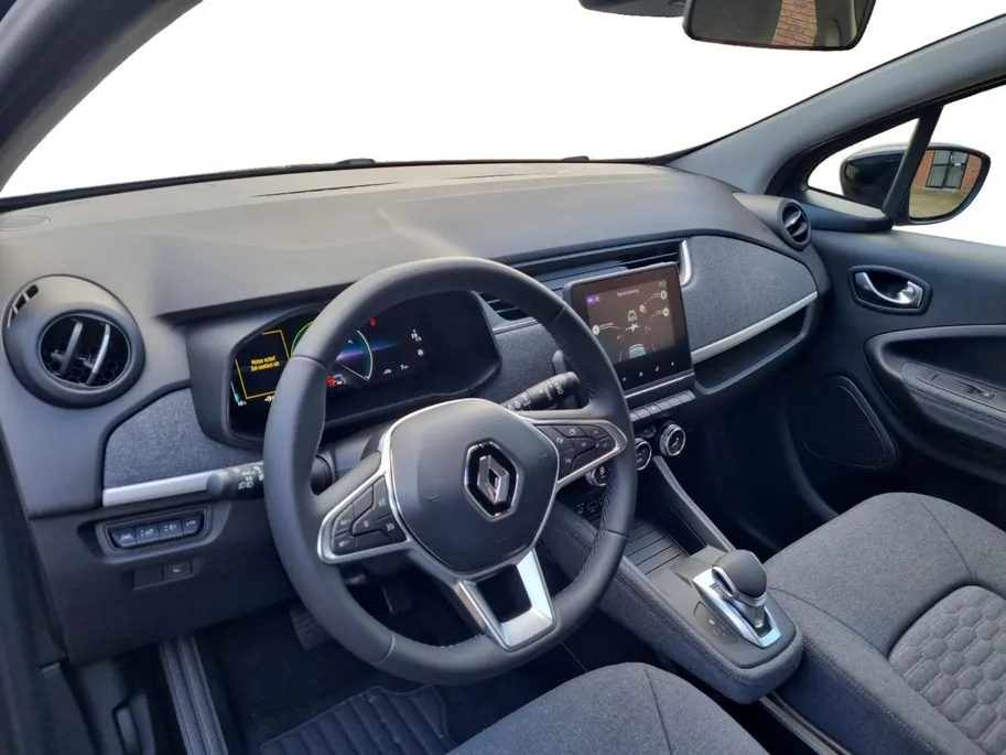 Renault ZOE R135 Evolution 52 kWh | Koopaccu | SoH 97,7& | Navigatie | LMV | Apple Carplay & Android Auto | Camera | Parkeersensoren | 12 Maanden BOVAG Garantie