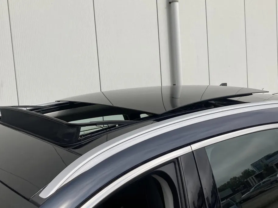 Ford Kuga 2.5 PHEV 225 pk Vignale Headup Display - Panoramadak - Winter Pack - Trekhaak  - dealer onderhouden NL auto