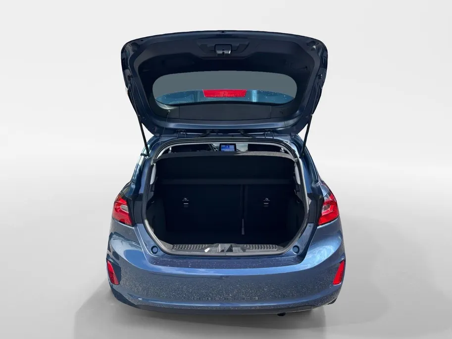 Ford Fiesta 1.0 EcoBoost Hybrid Titanium | Stoel/stuur en voorruitverwarming | Cruise control | Parkeersensoren |