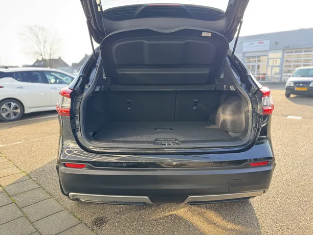 Nissan QASHQAI 1.3 DIG-T Tekna Pro pilot automaat