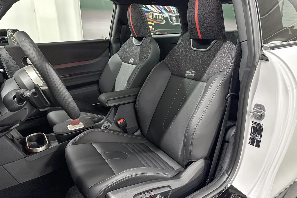MINI Cooper 3-deurs John Cooper Works XL