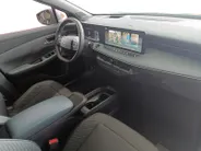 Nissan Leaf Evolve 52 kWh | WLTP 445km | Apple carplay & Android auto | 19inch LM Wielen | Climate contole | Glazen dak | V2L | Electrisch verstelbare stoelen| Bose audio | Head-up display |