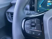 Ford Tourneo Courier Titanium 100% Elektrisch 43kWh 136 pk Apple Carplay/Android Auto - Winterpack - trekhaak
