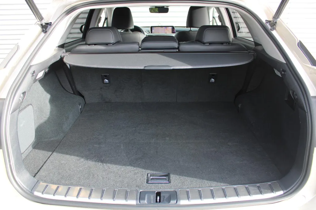 Lexus RX 450h 4WD Luxury Line | 20' LM | Navi | Camera | Leer | Schuif/kantel dak | Cruise adapt. | PDC | Stoelverwarming/ventilatie | HUD | Elek. stoelverstelling |