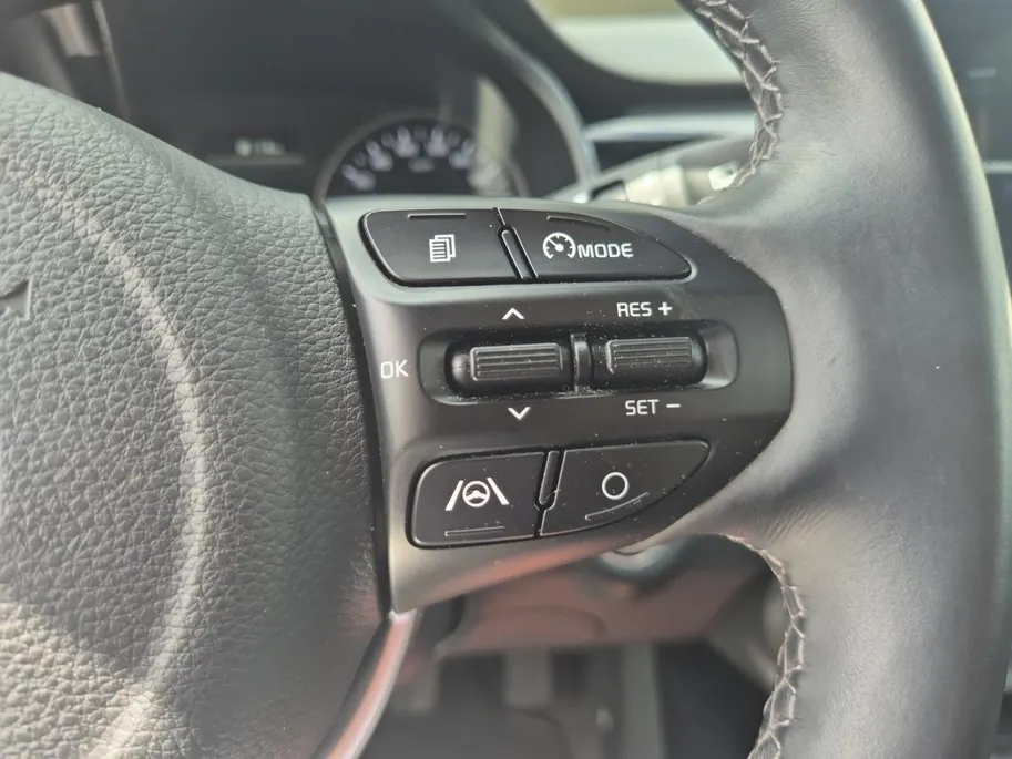 Kia Stonic 1.0 T-GDi MHEV DynamicPlusLine | Afneembare Trekhaak | Cruise Control | Climate Control | Navigatie | Camera | LM Velgen |