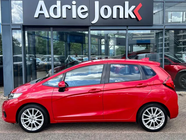 Honda Jazz 1.3 i-VTEC Comfort 102pk AUTOMAAT | TREKHAAK | NAVIGATIE | PARKEERSENSOREN V+A | STOELVERWARMING | 17' LM VELGEN |
