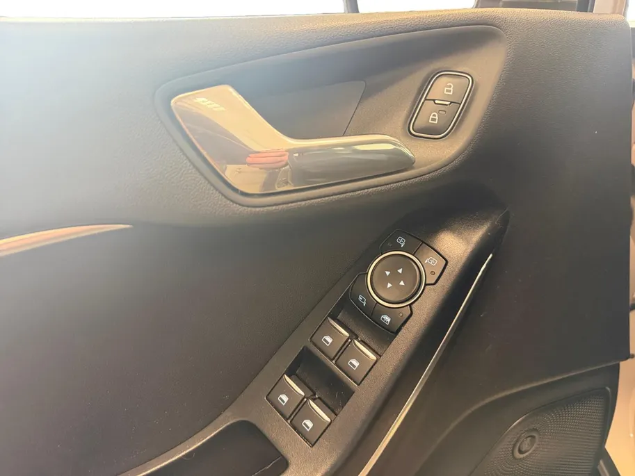Ford Fiesta 1.0 ECOBOOST | VIGNALE | WINTER PACK | DRIVER PACK | NL-AUTO |