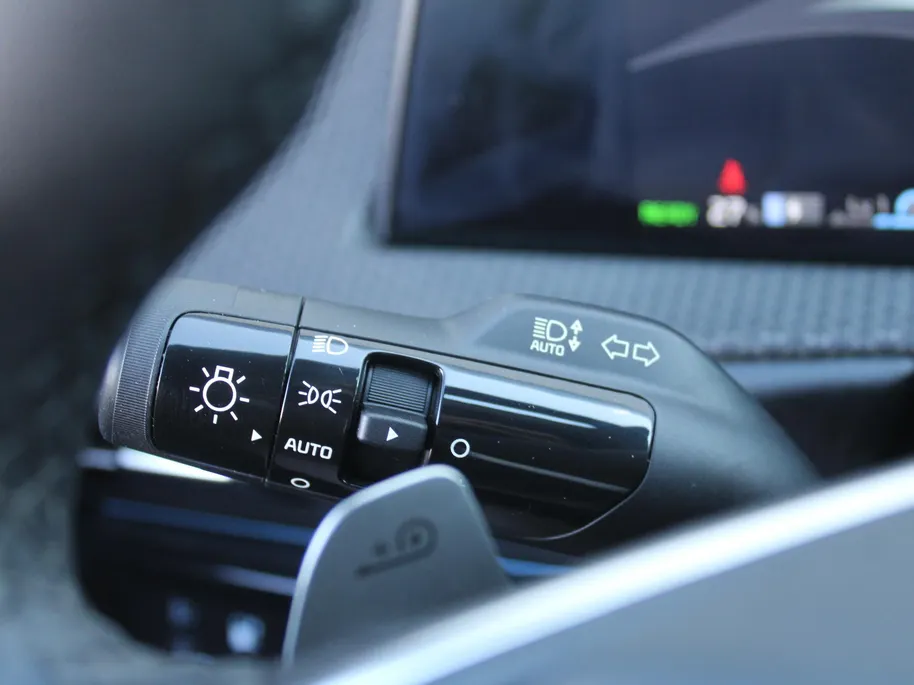Kia EV6 Plus 77.4 kWh | Stuur-/stoelverwarming + ventilatie | Elektr. stoelverstelling + achterklep | Leer | Warmtepomp | 19' LM | Camera | LED |