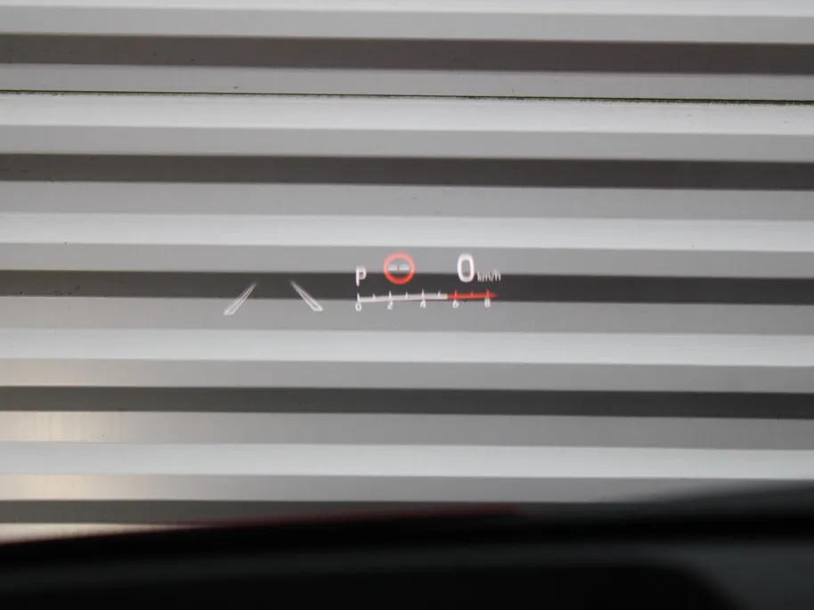 Mazda 2 Hybrid 1.5 Select | 16' LM | Stoel- & stuurverwarming | HUD | Camera | Dodehoek sensor |