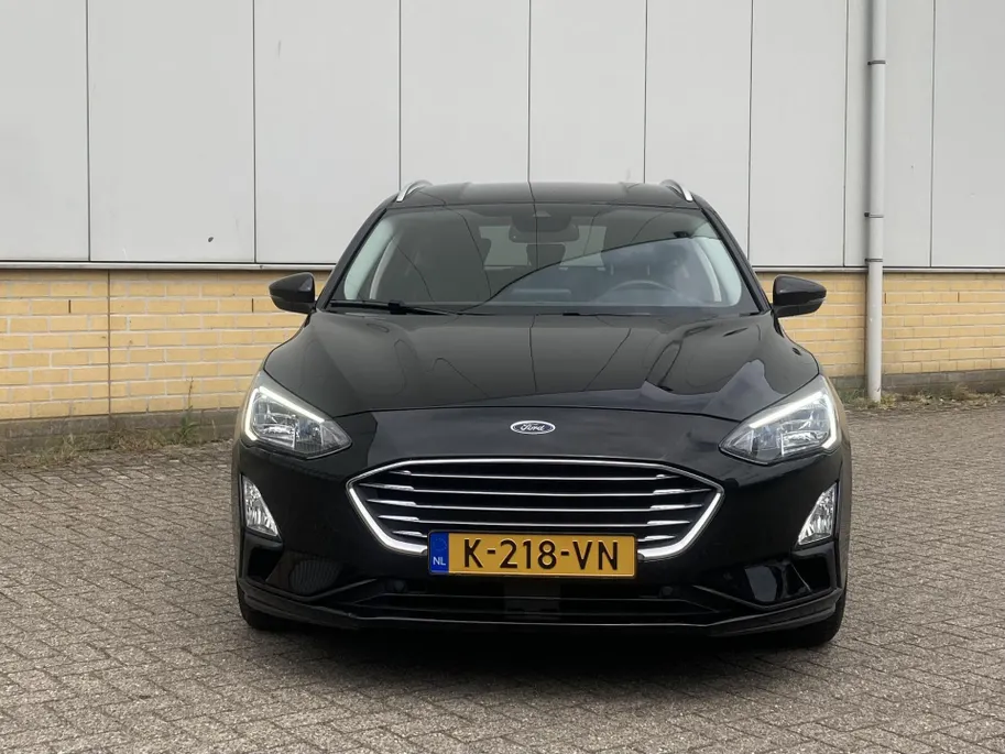 Ford Focus 1.0 EcoBoost Hybrid 125 pk Titanium X Wagon Navigatie - Apple Carplay/ Android Auto - Camera - Draadloos opladen telefoon - Elektrische achterklep