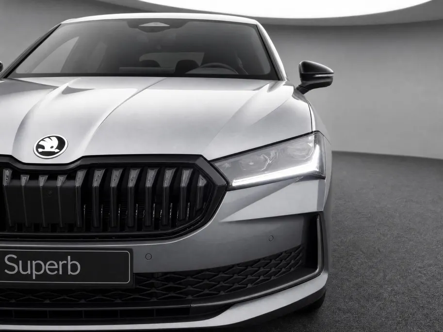 Škoda Superb Sportline Business 1.5 TSI PHEV 200 kW / 272 PK | Trekhaak wegklapbaar | Winter pakket | 1.000,- inruilbonus!!!