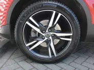 Volvo XC40 2.0 T4 R-Design | Keyless | HK Audio | Adap. Cruise | PDC | Elek. Trekhaak | 19' Velgen | Elek. Kofferklep | Camera | Stoelverwarming |