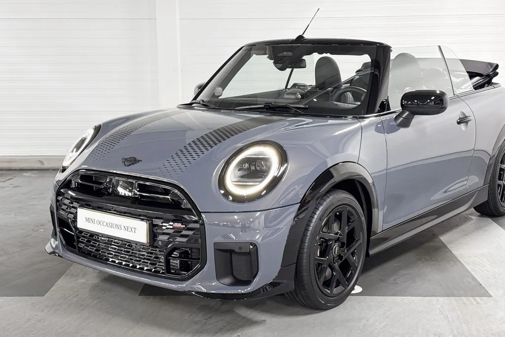 MINI Cooper Cabrio S John Cooper Works