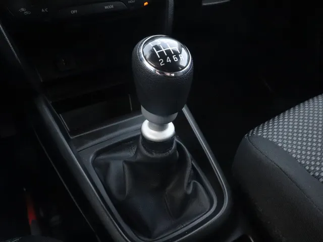 Suzuki Vitara 1.4 BoosterJet Comfort Hybrid