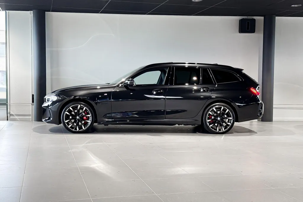 BMW 3 Serie Touring 330e