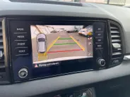 Škoda Karoq 1.5 TSI ACT Business Edition | Lichtmetalen velgen| Parkeer sensoren| Automaat| Camera| Cruise Control| Zeer ruime auto in super nette staat