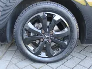 Citroën C1 1.0 VTi Shine | Camera | Clima | Cruise | 15" LM | Apple Carplay/Android Auto | Lichtsensor | Privacy glass |