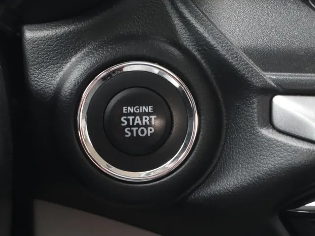 Suzuki Swift 1.2 Style Hybrid Automaat Keyless | Adaptive Cruise | AllSeasons