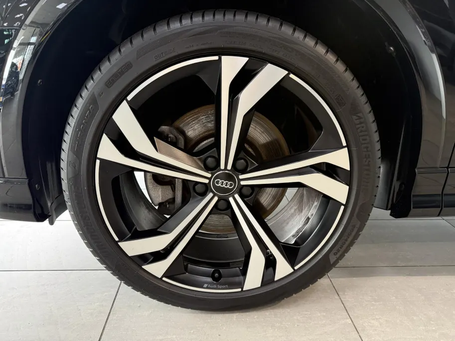 Audi Q3 Sportback 45 TFSI quattro edition one Black Pack - Pano-schuif/kanteldak - Trekhaak
