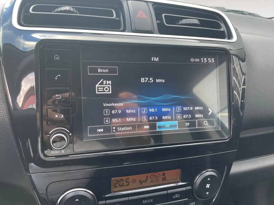 Mitsubishi Space Star 1.2 Dynamic Automaat | Carplay/Android auto|Climate control| Achteruitrijcamera| Regensensor| Automatische verlichting |In hoogte verstelbare passagiersstoel| Lichtmetalen velgen|