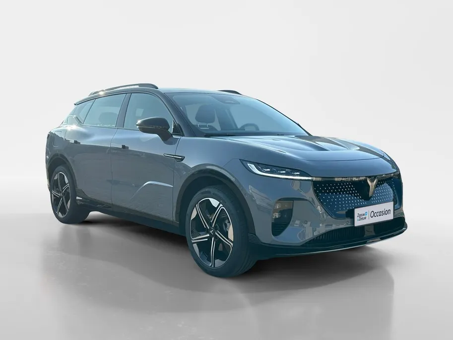 Voyah Courage Business Edition 80 kWh Full Option | Direct Leverbaar | Head Up Display | Stoel koeling,-verwarming & massage | Memorystoelen | 360 Camera | Level 3 Autonoom rijden | Schuif- & Kanteldak | Draadloze Telefoonlader | Elektrische Achterklep |