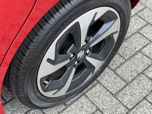 Suzuki Swift 1.2 Style Smart Hybrid | Stoelverw. | Adap. Cruise
