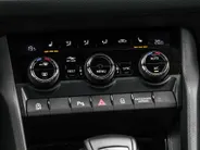 Škoda Kodiaq 1.5 TSI 150pk DSG Sportline Business 7p. · Camera · Inklap. Trekhaak · Keyless · Elek. Bestuurdersstoel + Geheugen · Matrix LED · Garantie t/m 27-05-2028 of 100.000km