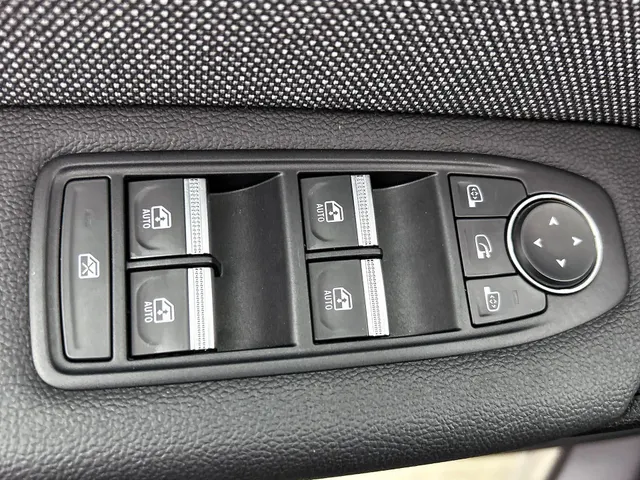 Renault Captur E-Tech full hybrid 145PK Techno | CAMERA | NAVI | CARPLAY