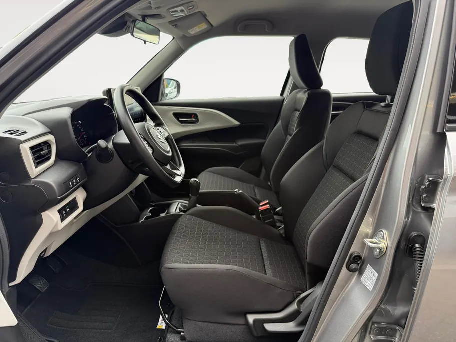 Suzuki Swift 1.2 Comfort Sport | 17 inch | Zwarte logo's | Carbon spiegels | Sharkfin antenne | Carplay | Adapt. Cruise | Navi | Keyless start