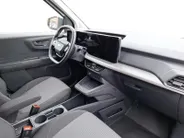 Ford E-Transit Cour. Trend 44 kWh | 0,99% Financial lease ! |Nieuw te bestellen | Trekhaak | Winterpack | Camera | Climate Control | Reservewiel | Apple Carplay&Android Auto | Parkeersensoren | Cruisecontrol |
