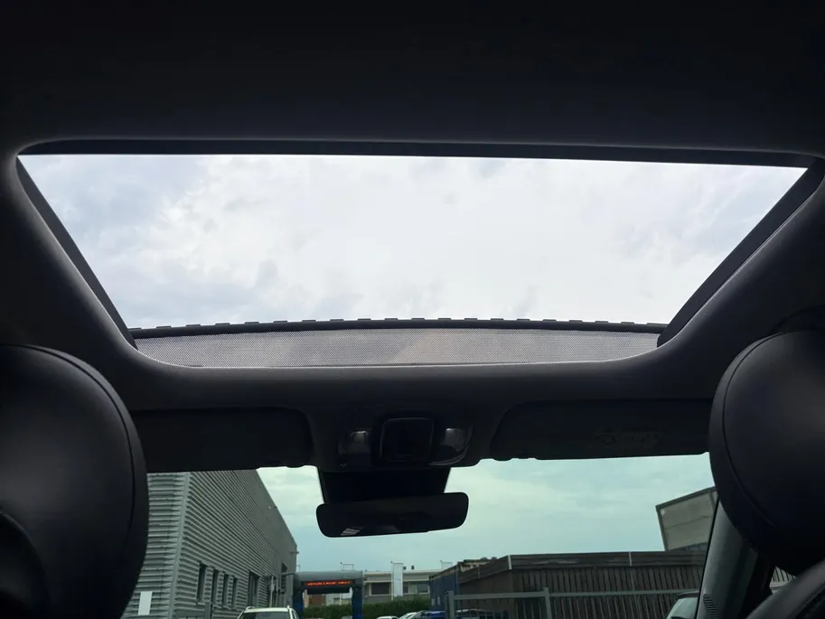 Hyundai Kona 1.6 GDI HEV Premium Sky | Full options! | Navi | Leder | Stoelverwarming en koeling