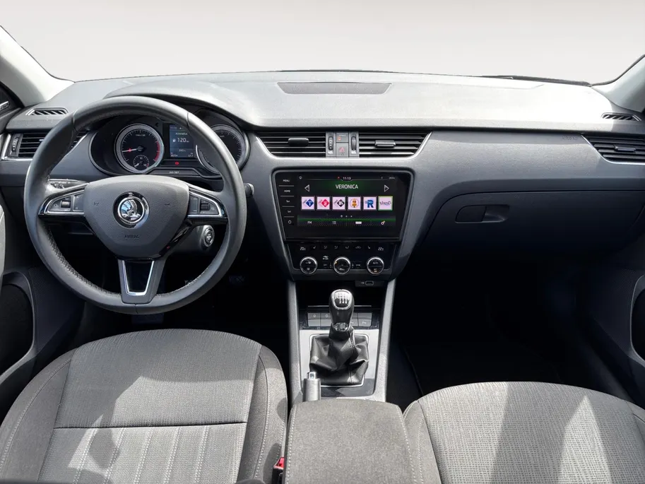 Škoda Octavia Combi 1.0 TSI Greentech Business Edition Plus | Weinig kilometers! | Afneembare Trekhaak | Achteruitrijcamera | Apple Carplay/Android Auto | Climate Control | 12 maanden garantie! |