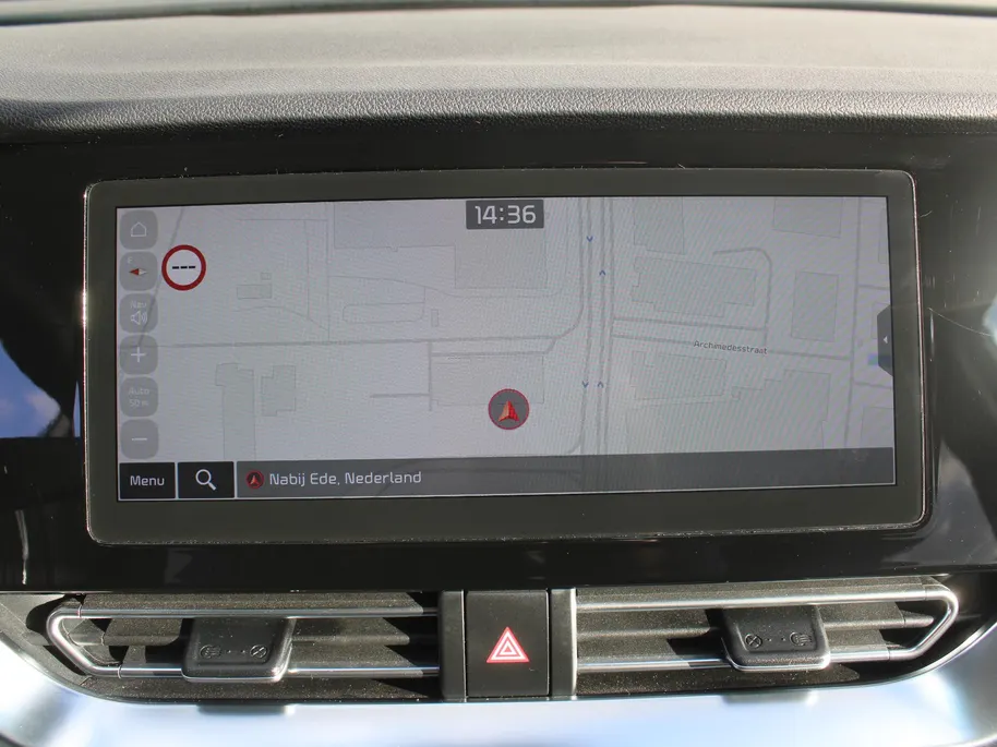 Kia Niro 1.6 GDi Hybrid DynamicPlusLine | Stuur-/stoelverwarming | Camera | Leer | Navi | Clima | Cruise adapt. | LED | Keyless | 16' LM |
