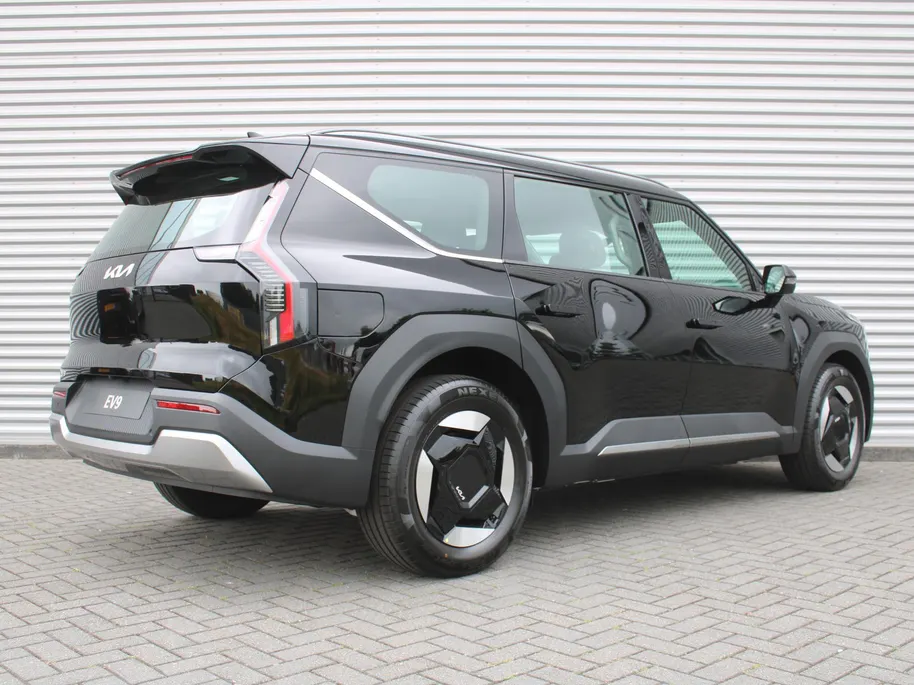 Kia EV9 First Edition 76.1 kWh | Nieuw | Direct leverbaar | Actieradius tot 443 km (WLTP) | Tot € 2.000 inruilvoordeel bij aanschaf |