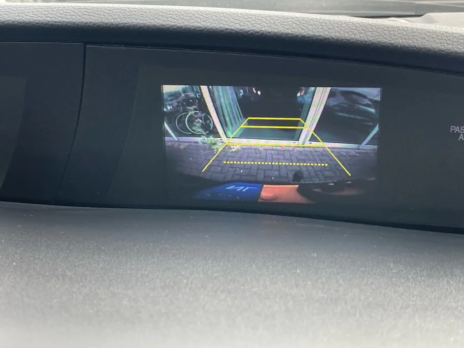 Honda Civic 1.8 Sport NL Auto | CarPlay | Stoelverwarming | Camera | Trekhaak | Etc.