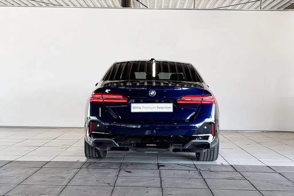 BMW i5 Sedan eDrive40 M Sport Edition