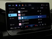 Volkswagen Golf 1.5eTSI/150PK R-Line Black Style DSG · Navigatie · Camera + Parkeersensoren · Apple/Android Car Play · Garantie t/m 18-11-2026  · EXTRA INRUILKORTING ·