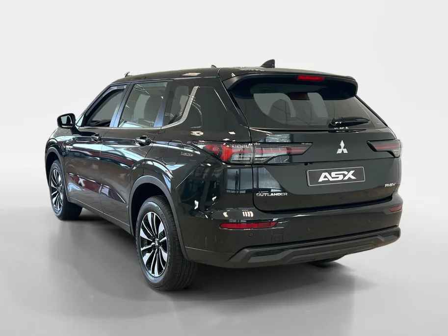 Mitsubishi Outlander 2.4 PHEV | PURE | DIRECT LEVERBAAR | PRIJS INCL €6.000,- VOORRAAD KORTING