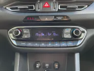 Hyundai i30 Wagon 1.0 T-GDi MHEV Comfort Smart | Navigatie | Apple Carplay & Android Auto | Cruise control | Climate control | Achteruitrijcamera | Parkeersensoren achter |