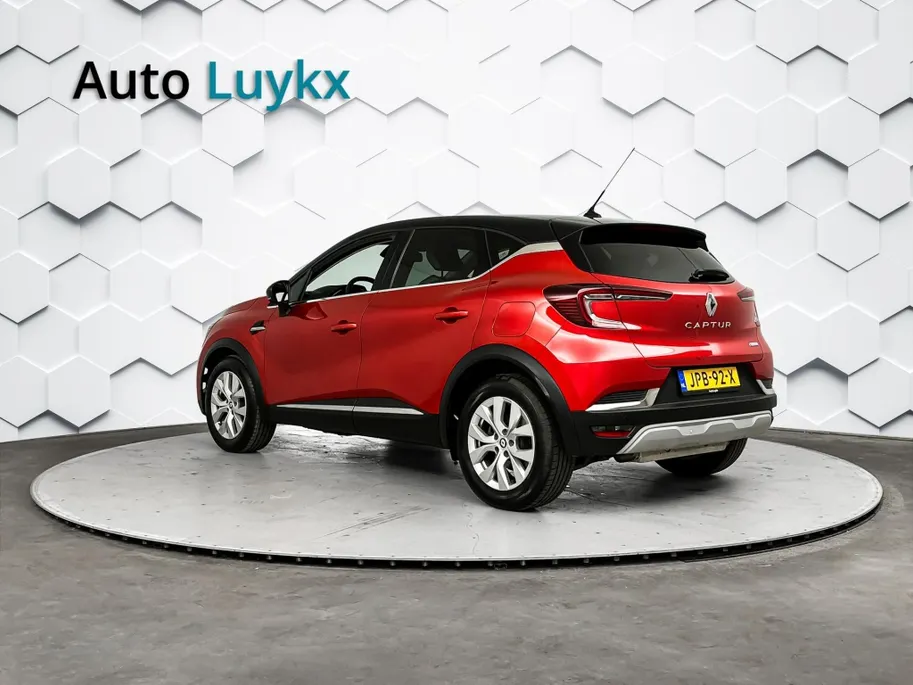 Renault Captur 1.6 E-Tech PHEV 160 Intens | Groot Scherm + Navigatie | Parkeercamera | Cruise Control