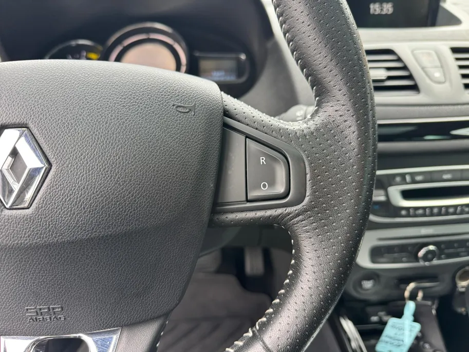 Renault Mégane Estate 1.2 TCe Bose | Automaat | Panoramadak | Trekhaak | Bose Sound | Half Leder bekleding | 12 maanden garantie! |