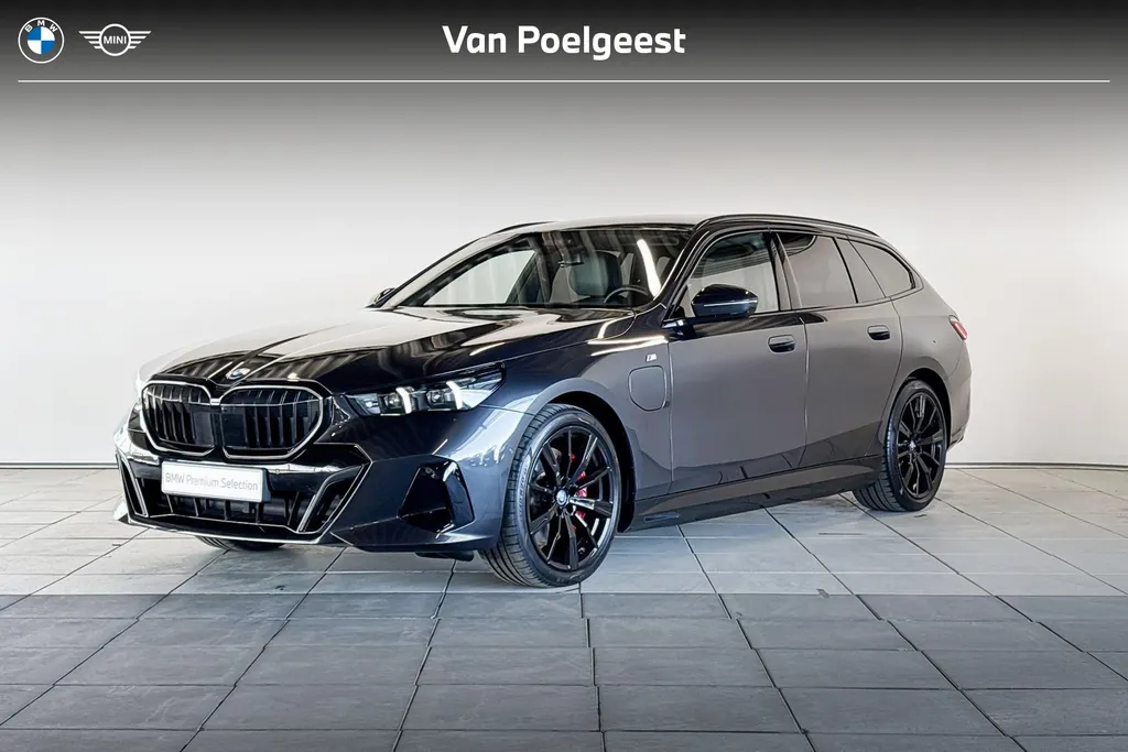 BMW 5 Serie Touring 550e xDrive